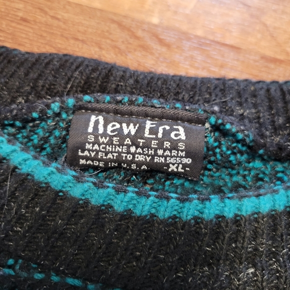Vintage New Era extra large sweater made in america - Picture 2 of 3
